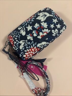 Vera Bradley Navy Floral Quilted Zip Wallet with Detachable Strap